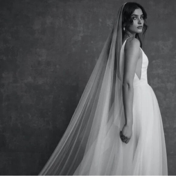 Sarah Seven Blanca Veil - Picture 1 of 4